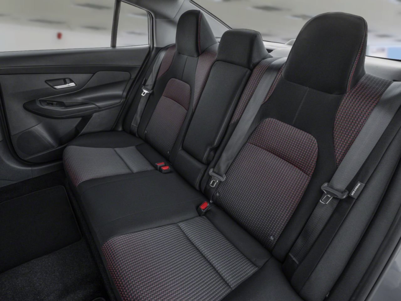 2026 Nissan Sentra Aspen White TriCoat/Super Black Laval - photo #10