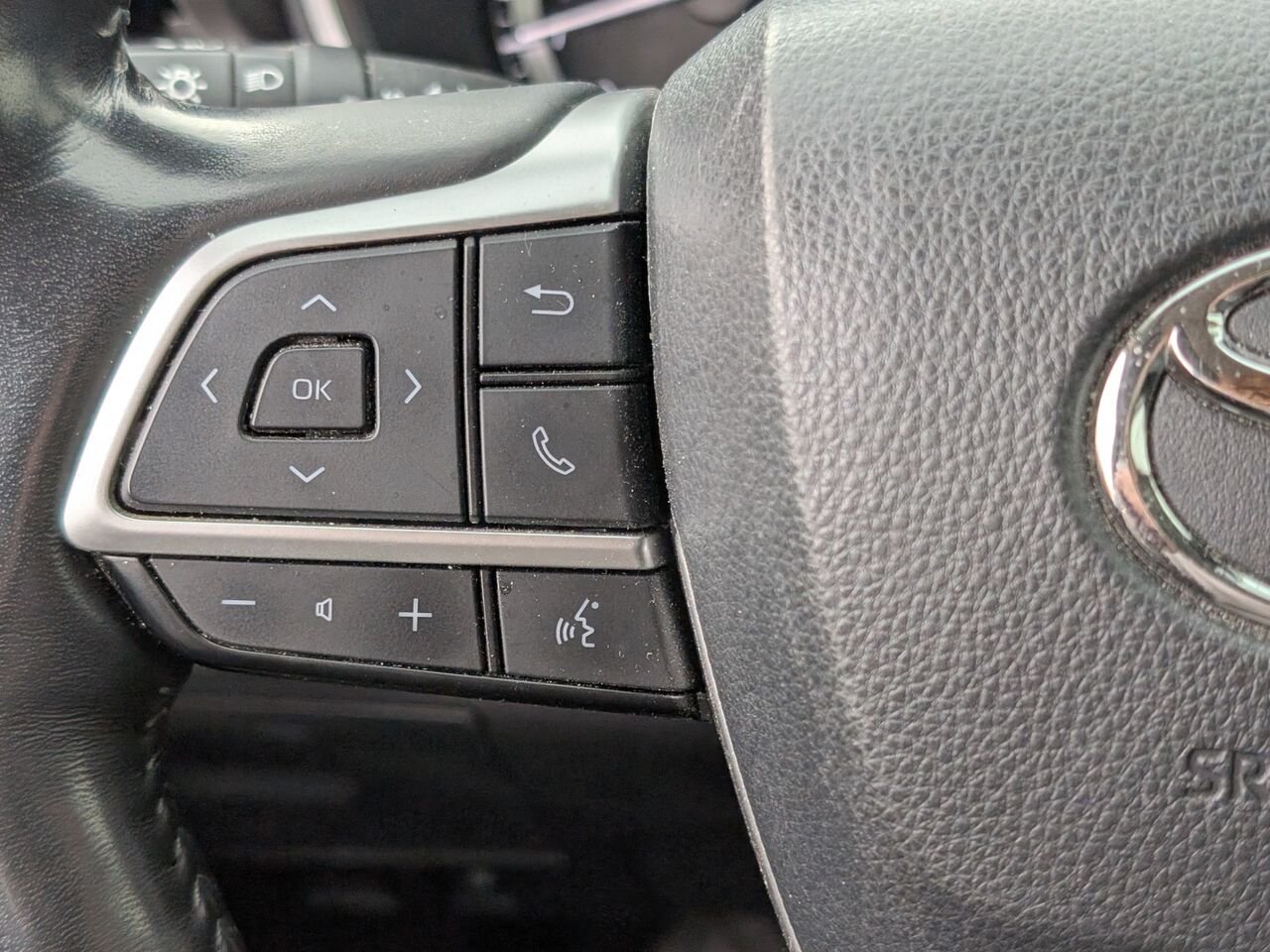 2023 Toyota Highlander 5TDKDRBH8PS027958 Silver Sherbrooke - photo #15