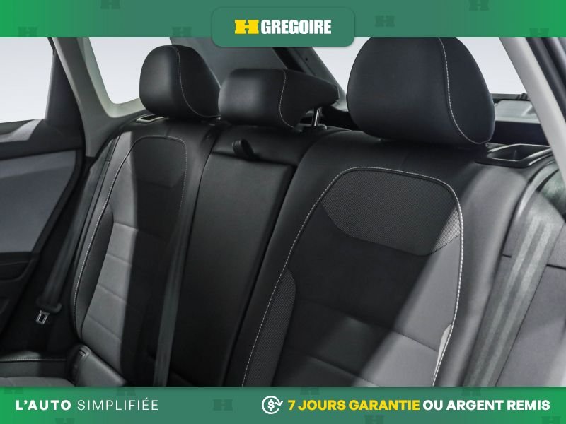 Volkswagen Taos 820963 | Comfortline AUTO AC MAGS TOIT CAM RECULE BLUETOOTH 2024 Argent Laval - photo #23