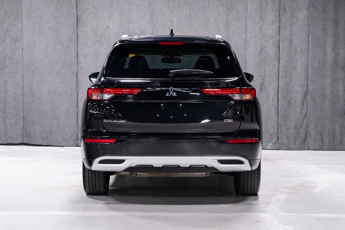 Mitsubishi Outlander SE 2023 Noir Montréal - photo #4