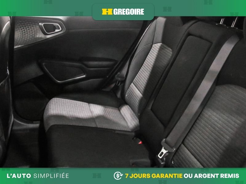 2021 Kia Soul White Blainville - photo #26