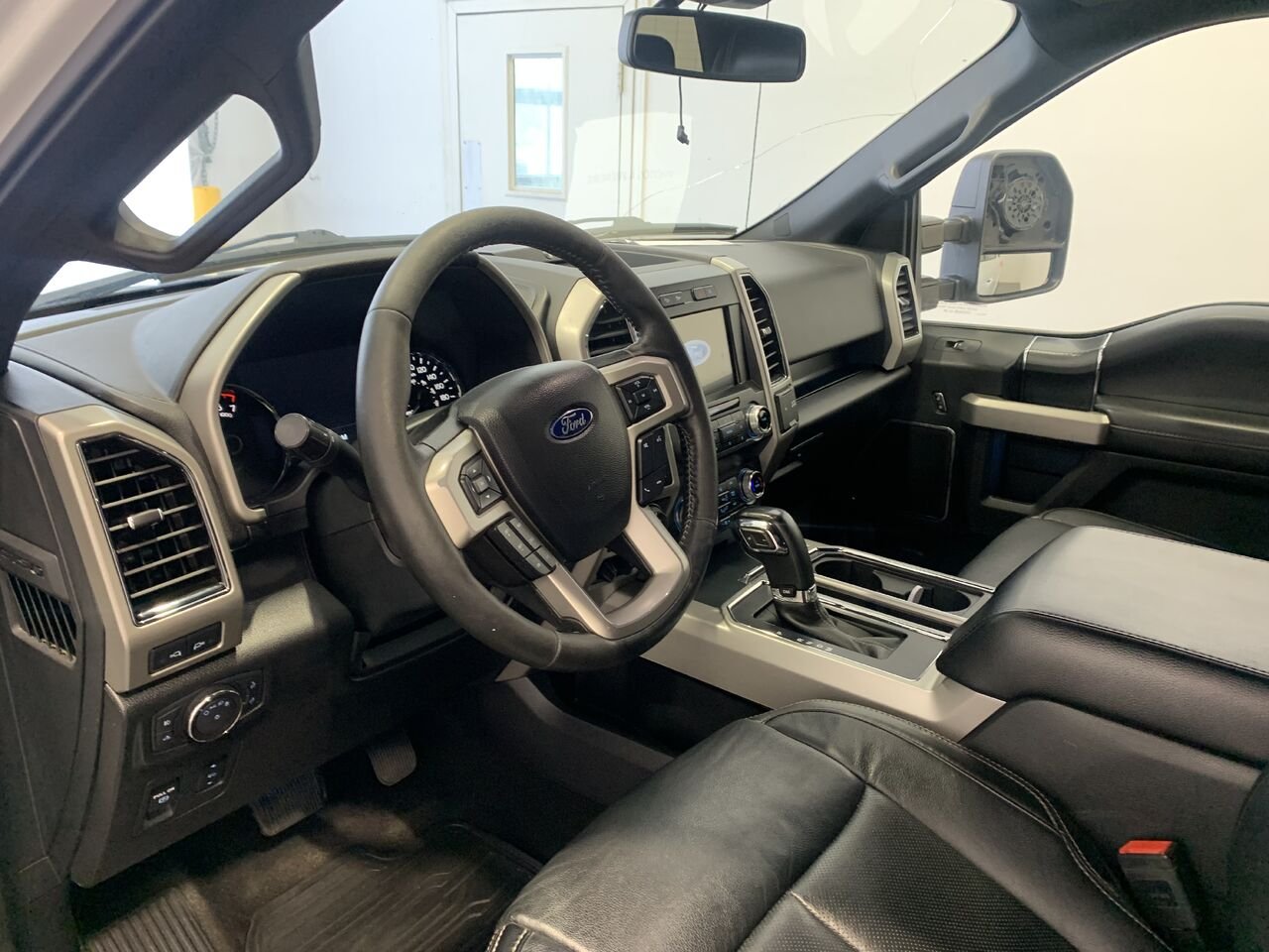 2019 Ford F-150 White Châteauguay - photo #27
