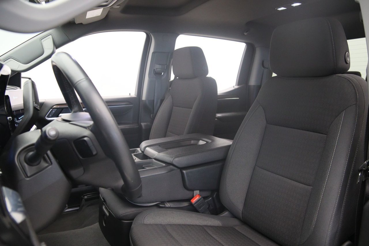 2025 Chevrolet Silverado 1500 LT Black Baie-Comeau - photo #5