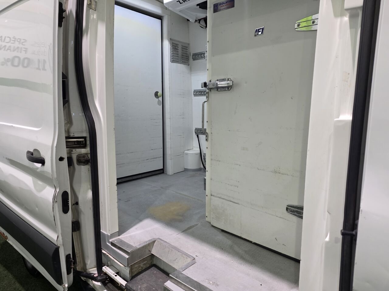 2018 Ford Transit fourgon utilitaire  - photo #22