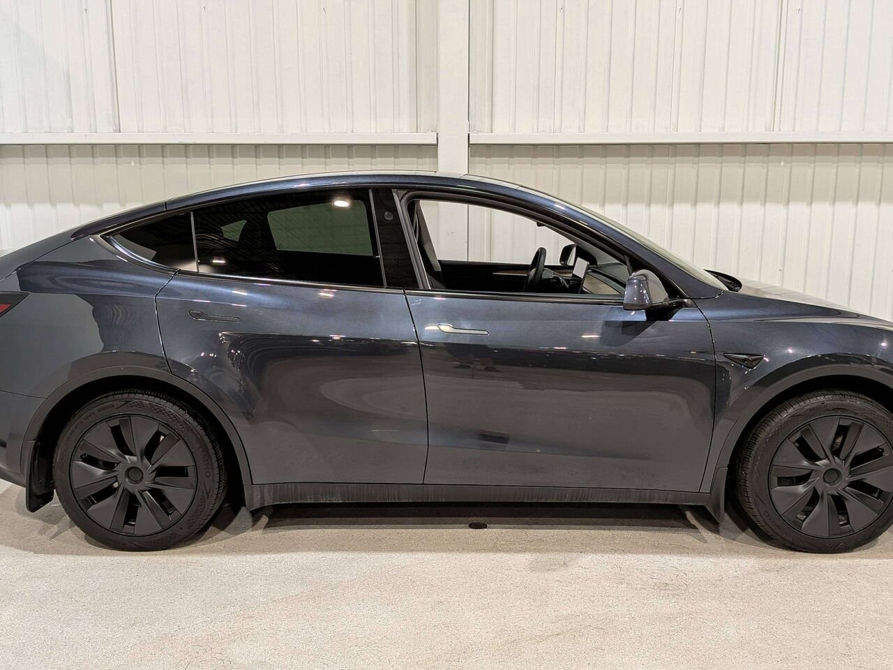 Tesla Model Y 2024 Gris Val-David - photo #7