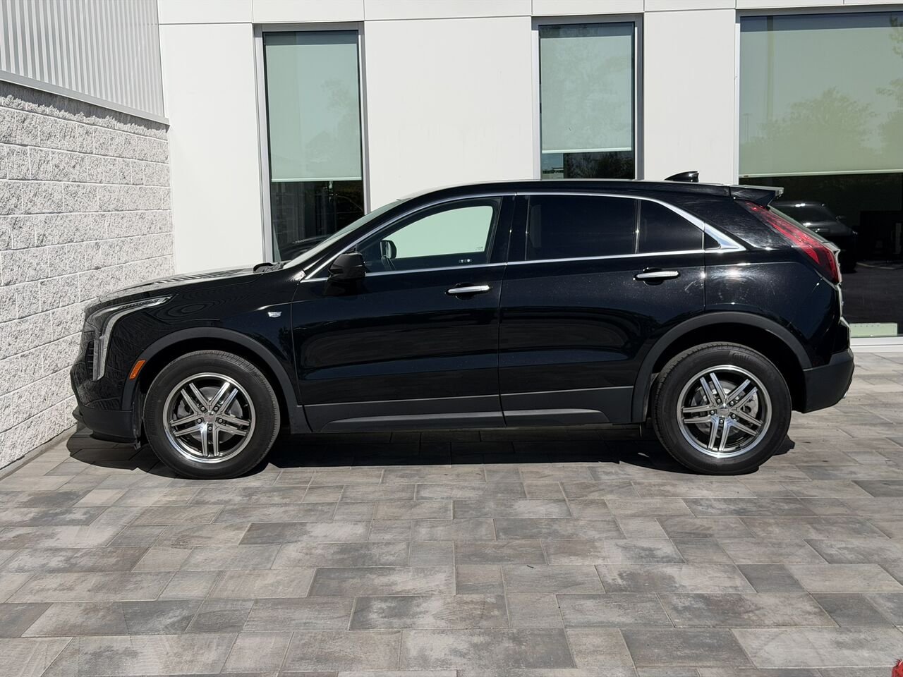 2019 Cadillac XT4 LUXURY AWD Black Laval - photo #11