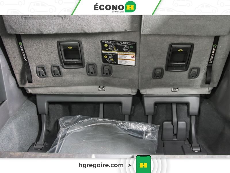 2020 Toyota Sienna White Saint-Eustache - photo #21