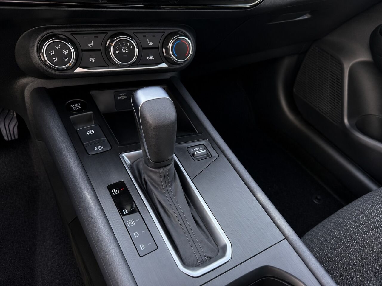 NISSAN Kicks KICKS S AWD 2026 Super noir Châteauguay - photo #15