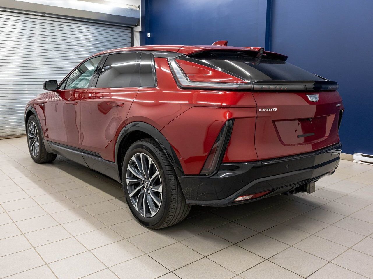 Cadillac LYRIQ SPORT 1 AWD *TOIT* ÉCRAN 33 PO HAYON ELEC REG ADAP 2024 Rouge Saint-Jérôme - photo #5