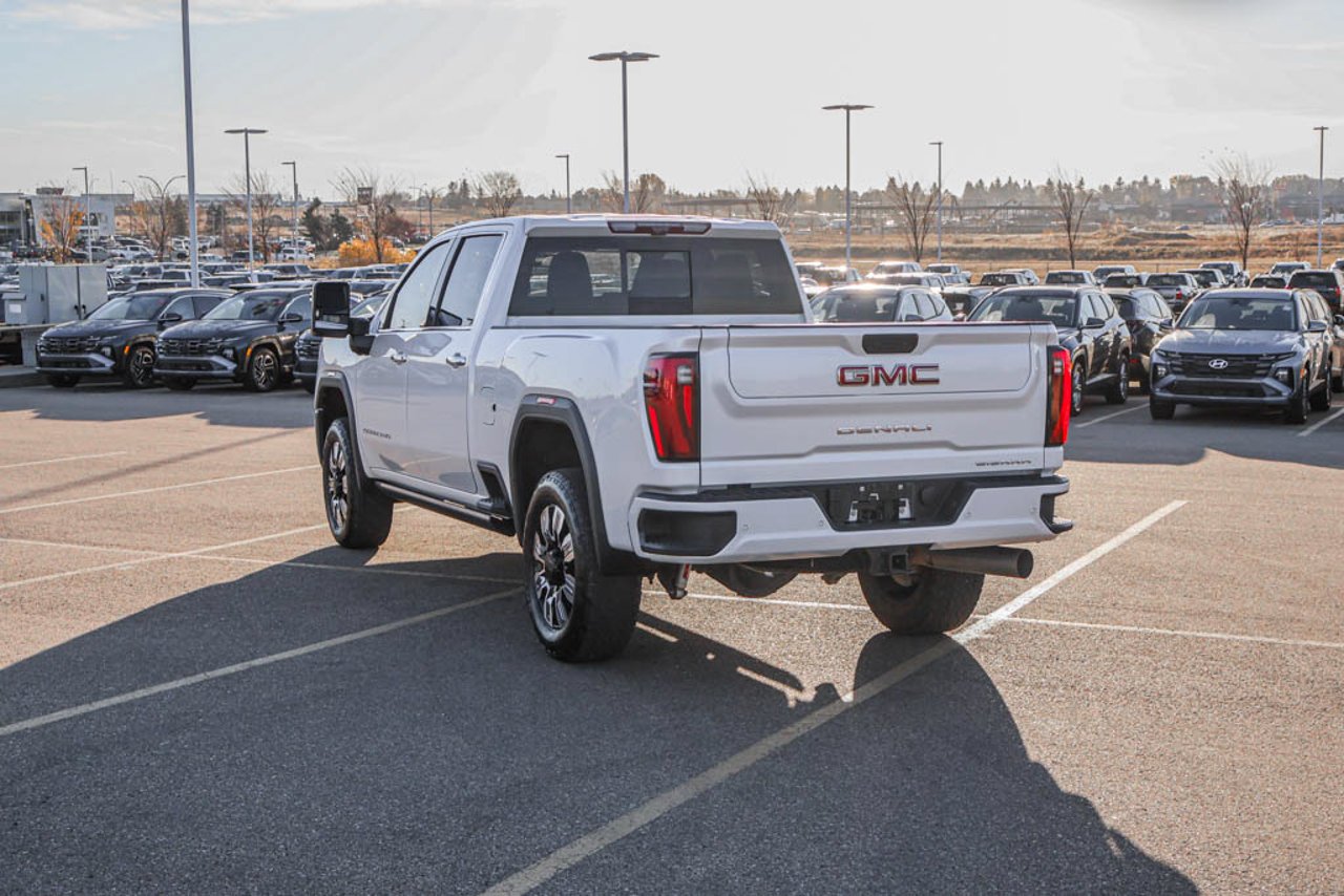 2025 GMC Sierra 3500HD 4WD Crew Cab 159 Denali White Sherwood Park - photo #5