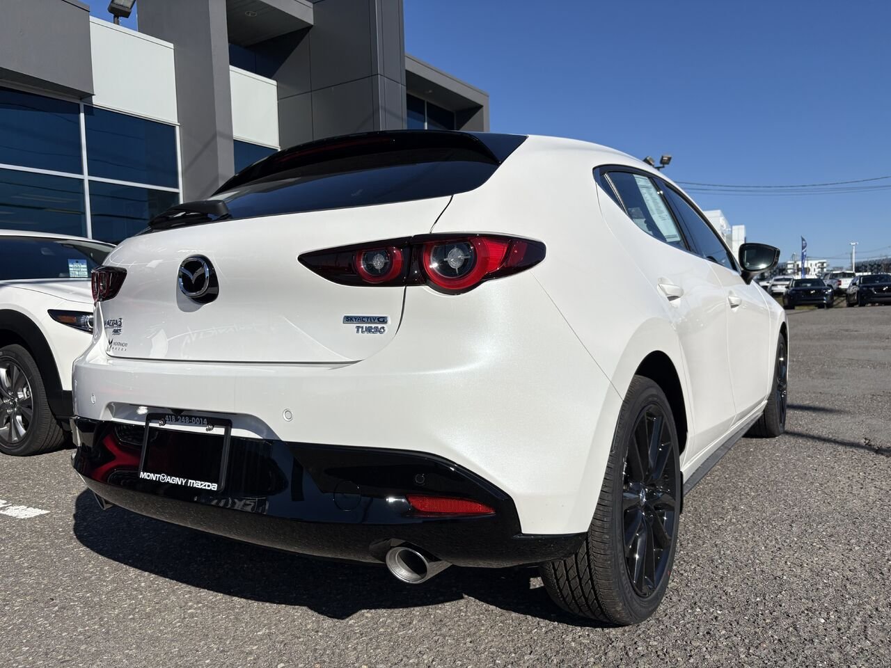 MAZDA Mazda3 Sport GT avec moteur turbo BA TI i-ACTIV 2026 Blanc neige nacré Montmagny - photo #4