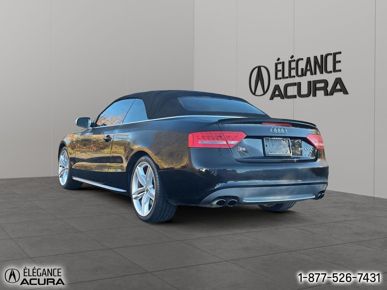 2010 Audi S5 Cabriolet automatique Premium 2 portes | 26084B Black Granby - photo #6
