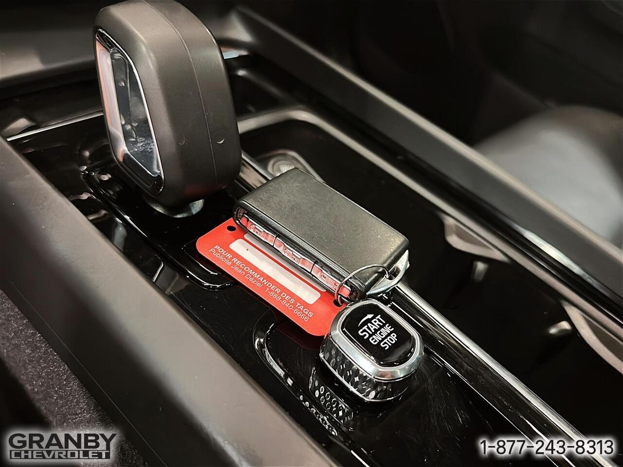 2024 Volvo XC60 Recharge Plus Dark Theme | G3874 Beige Granby - photo #20