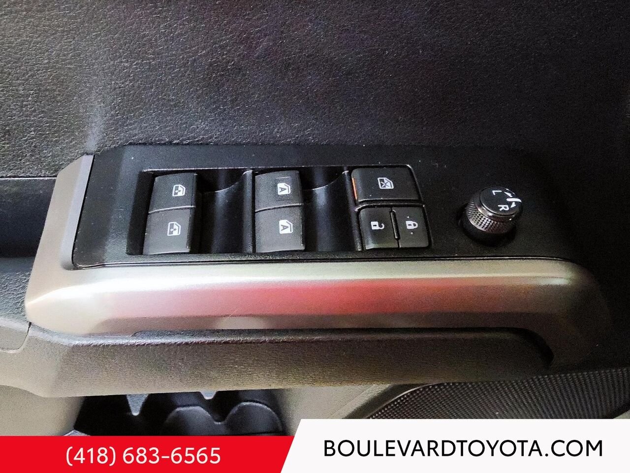 Toyota Tacoma 100089A-122 | DOUBLE CAB 4X4 EMP.COURT 2023 Gris Québec - photo #9