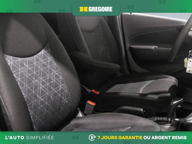 2021 Chevrolet Spark White Laval - photo #26
