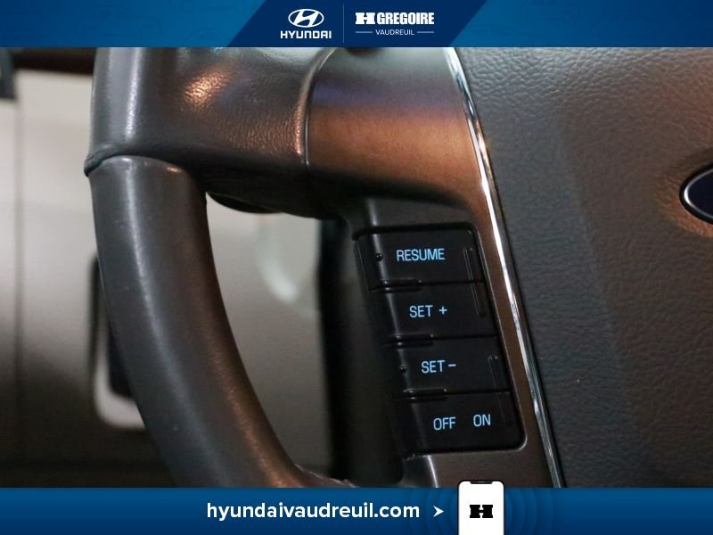 Ford Taurus 2012 Saint-Eustache - photo #21