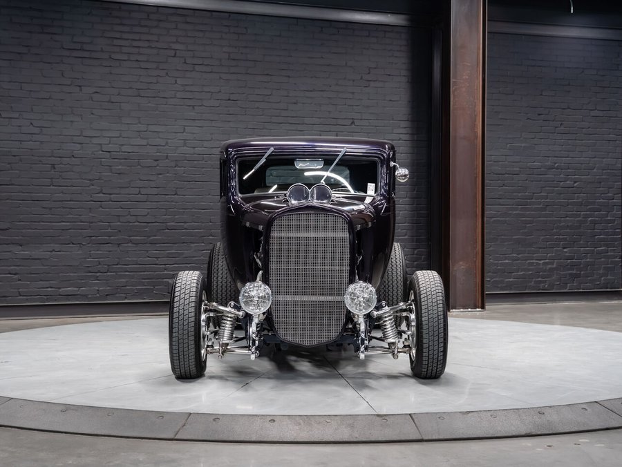 1932 Chevrolet Confederate Coach 1932 Purple