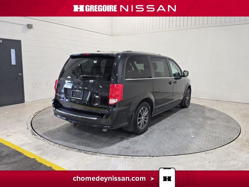 2017 Dodge GR Caravan Black Saint-Eustache - photo #8
