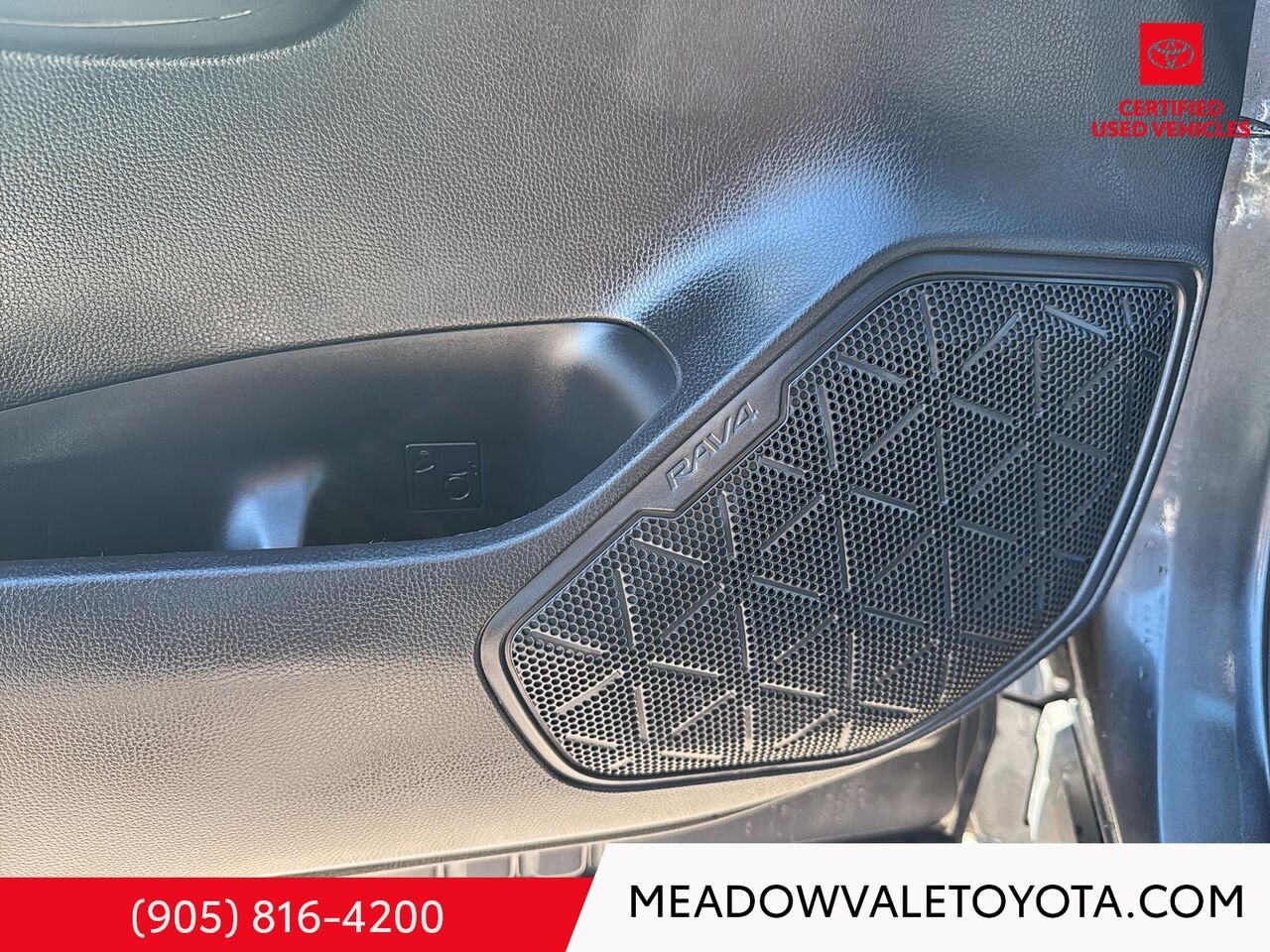 2023 Toyota RAV4 One Owner, New Brake Pads and Rotors on the front and the back Grey Mississauga - photo #11