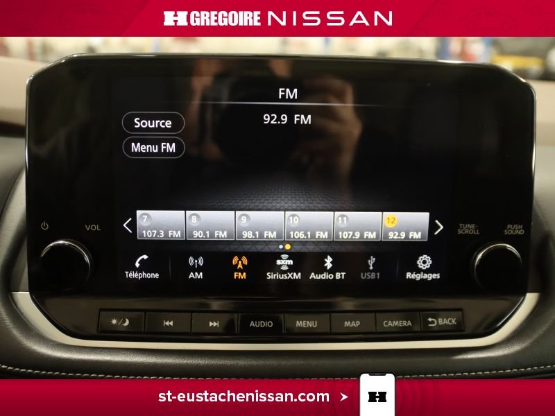 2023 Nissan Rogue White Laval - photo #29