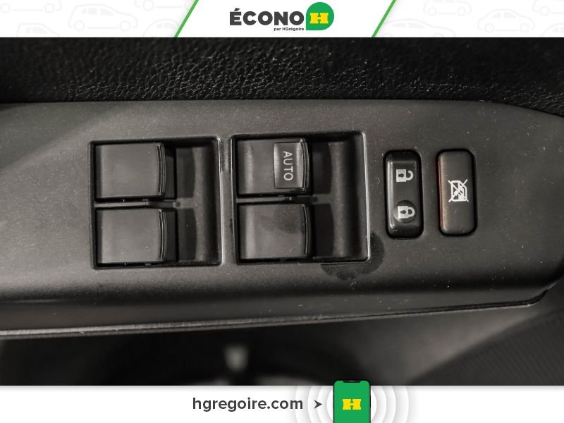 Toyota Rav 4 821020 | LE AWD GR ÉLEC A/C BLUETOOTH CAMÉRA MAGS 2017 Blanc Laval - photo #20