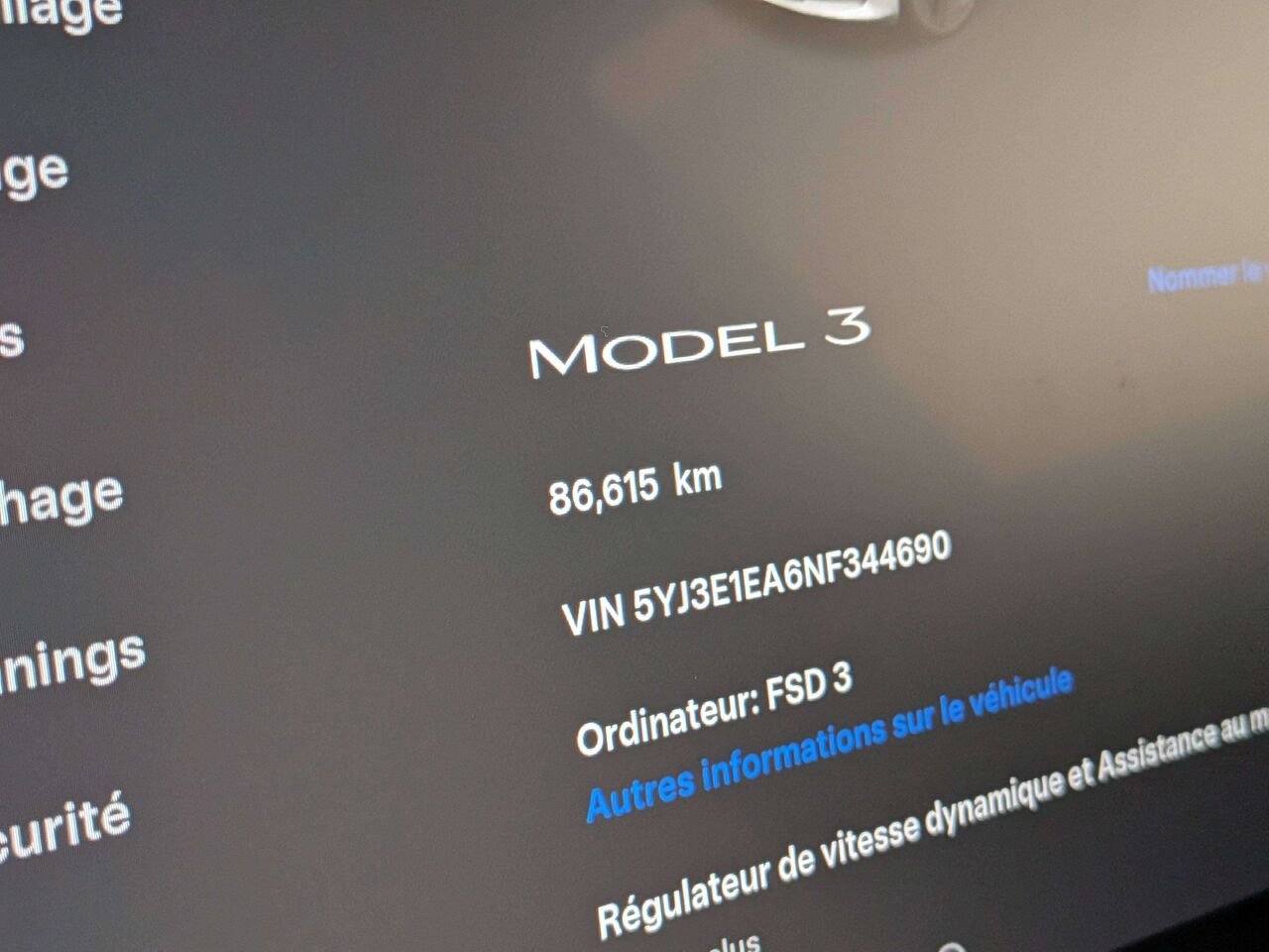 2022 Tesla Model 3 Standard Range RWD *Ltd Avail* White Val-David - photo #18