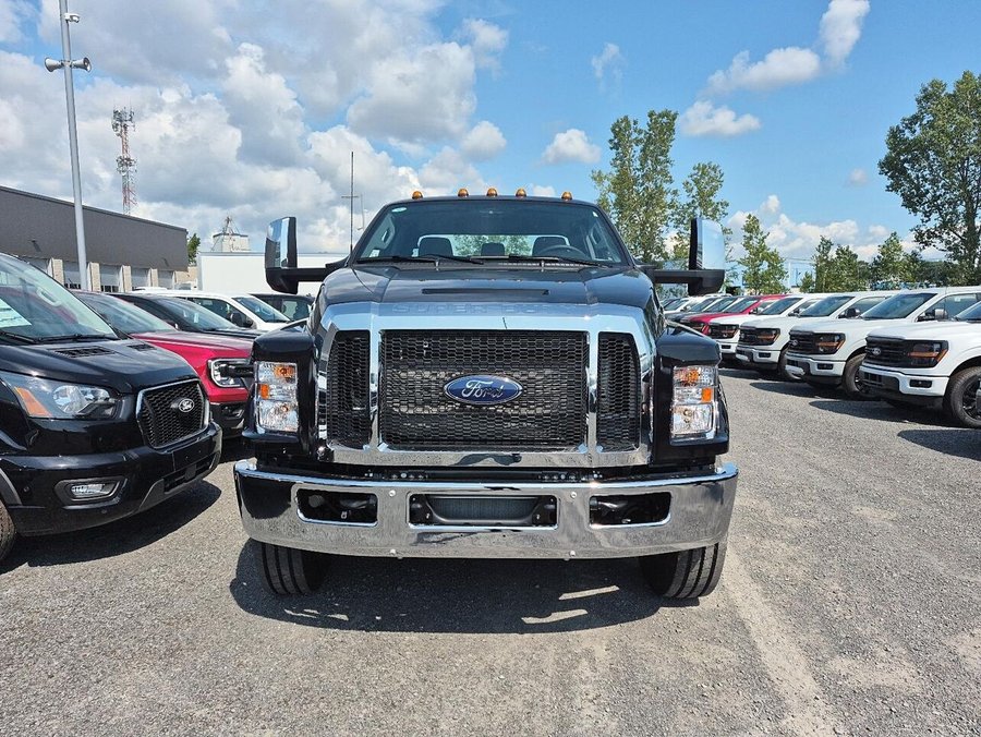 Ford Super Duty F-650 Straight Frame 2027 2027 Noir agate