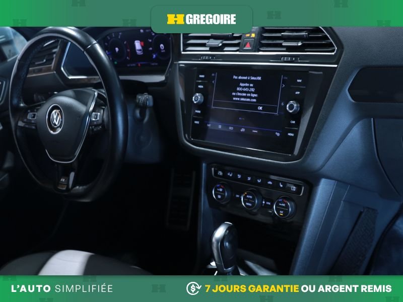 2019 Volkswagen Tiguan Silver Blainville - photo #25