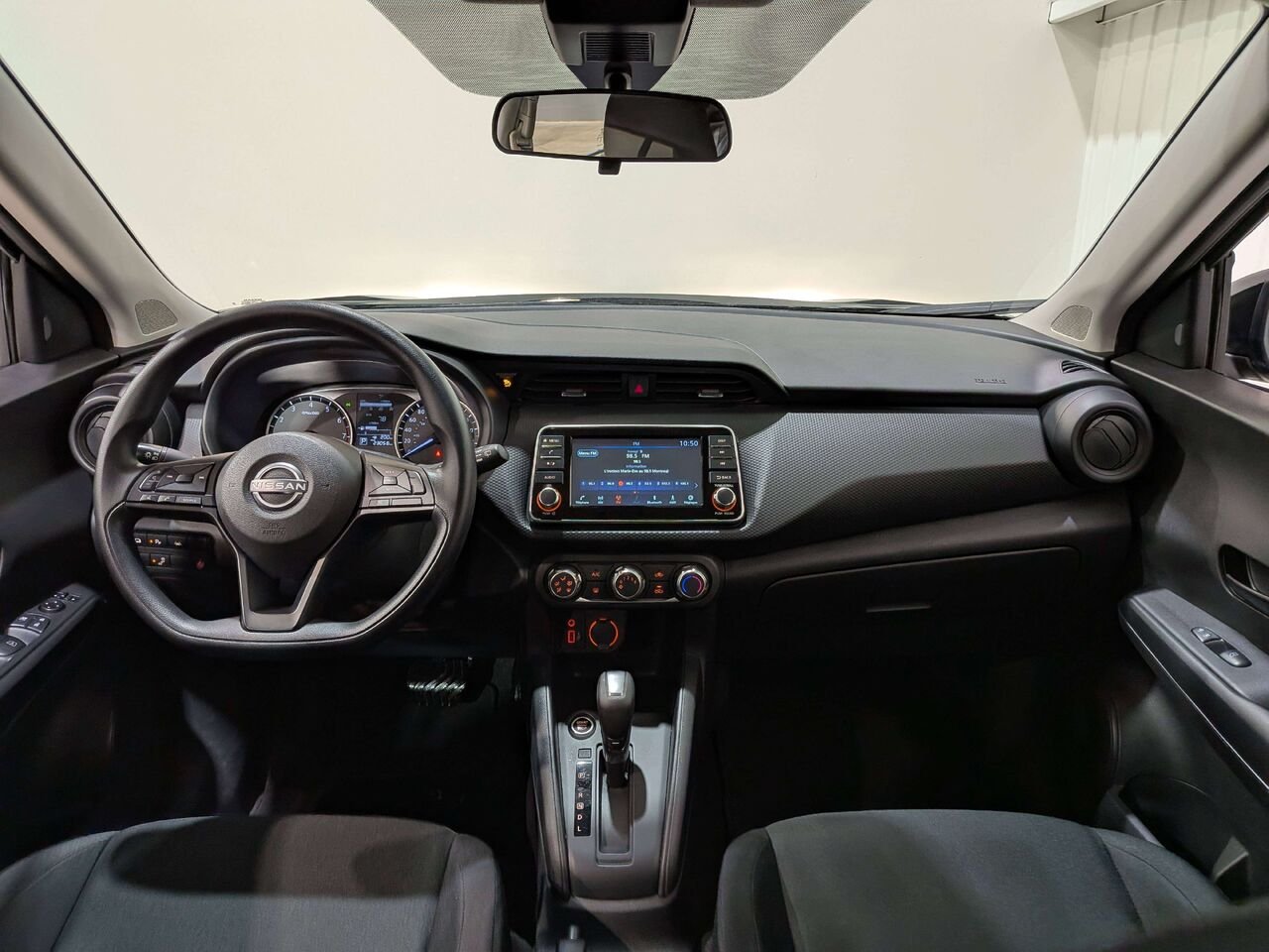 2024 Nissan Kicks S FWD Black Val-David - photo #11