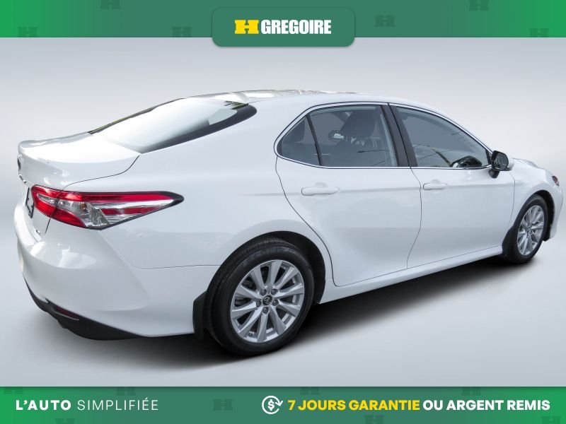2019 Toyota Camry White Laval - photo #8