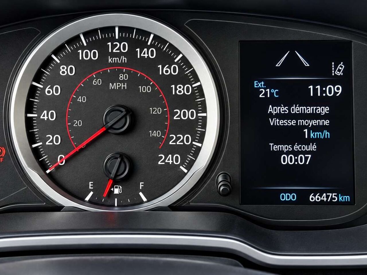 Toyota Corolla 2021 Argent Saint-Basile-le-Grand - photo #5