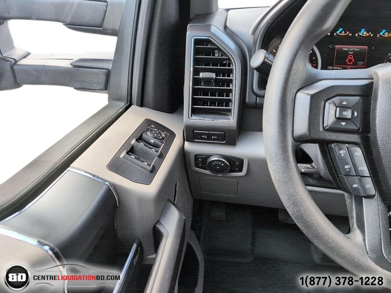 2017 Ford F-150 Cab SuperCrew 4RM 157 po XLT | BD0365 Gold Granby - photo #16