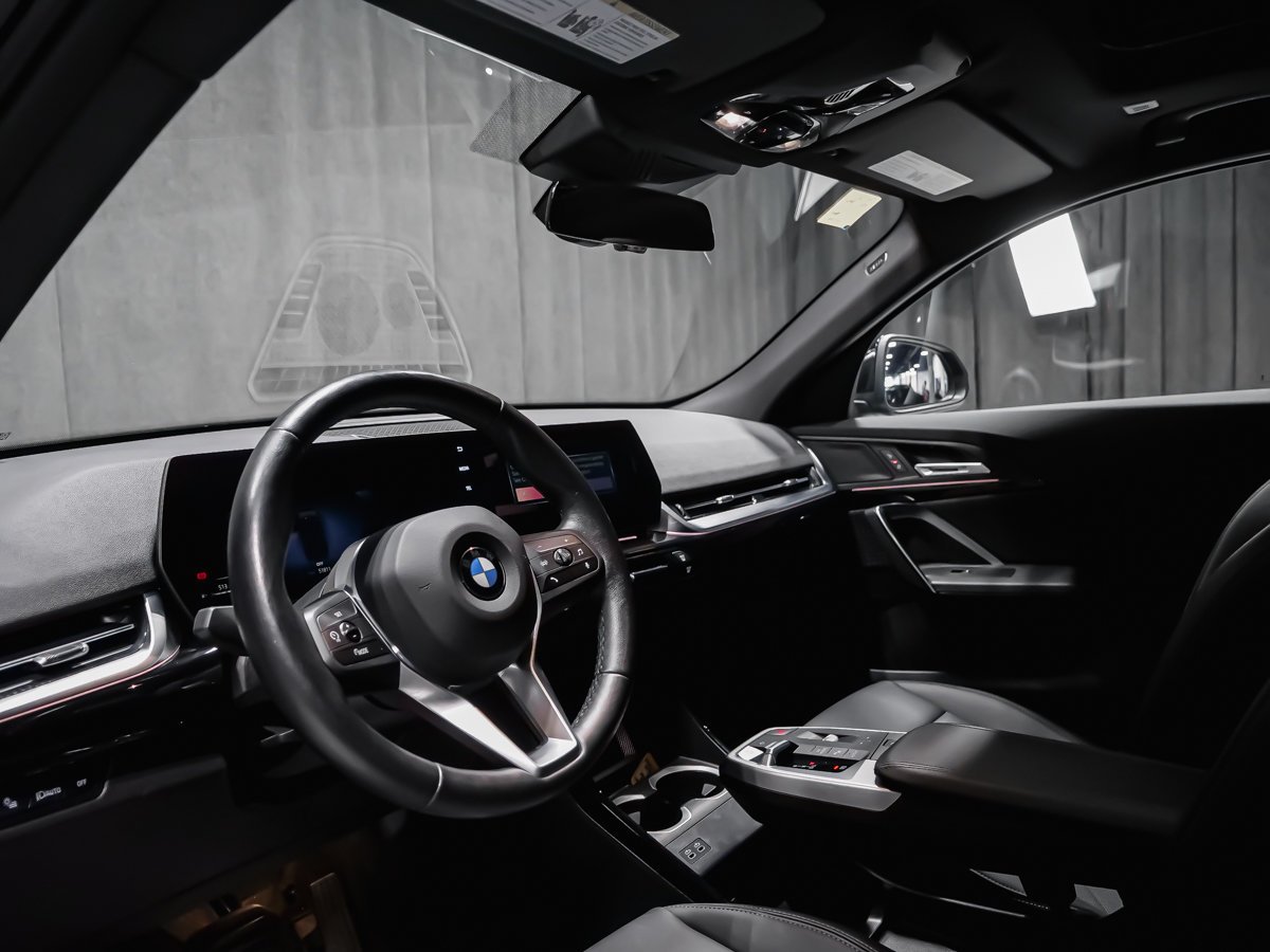 BMW X2 xDrive28i 2025 Noir Montréal - photo #5
