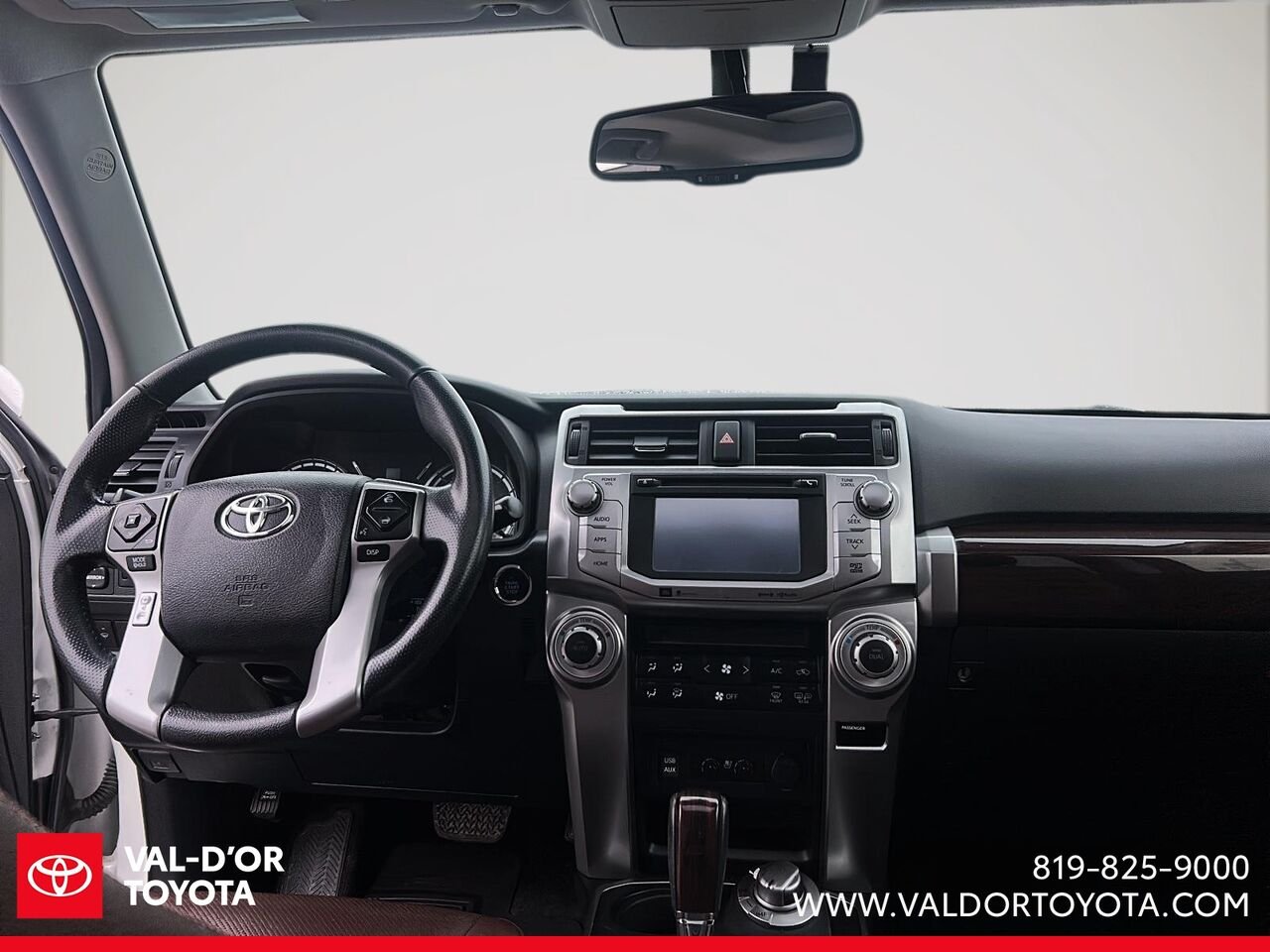 2017 Toyota 4Runner Limited v6 White Val-d'Or - photo #9