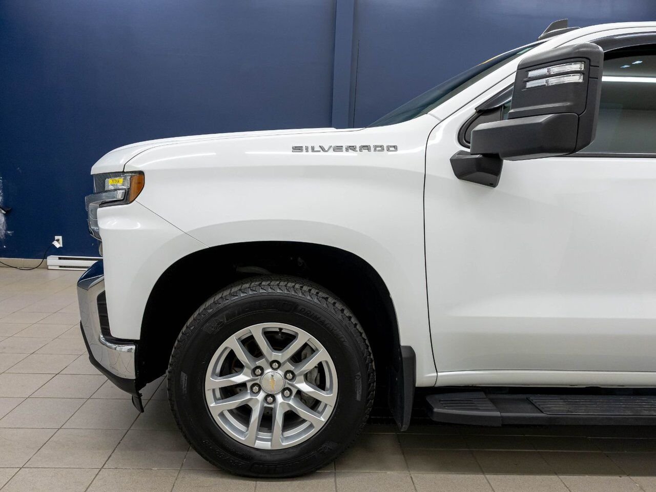 Chevrolet Silverado 1500 LT V8 4X4 *GR. REMORQ MAX* SIEGES CHAUFF *CARPLAY 2020 Blanc Saint-Jérôme - photo #32