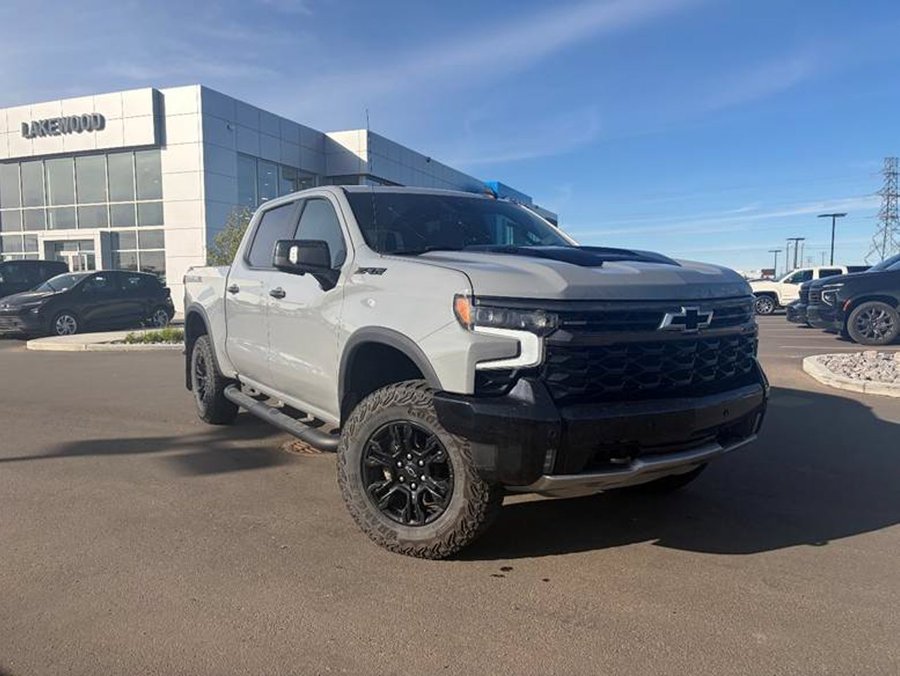 2025 Chevrolet Silverado 1500 ZR2 | Power Sunroof | Adaptive Cruise Control Grey