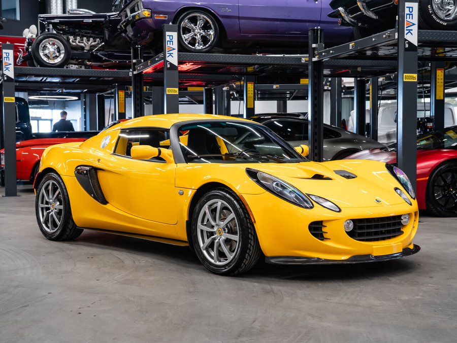 2006 Lotus Elise | Carbon Body Kit | Hard Top & Soft Top | Blaupunkt Sound System | PPF | One Owner Yellow