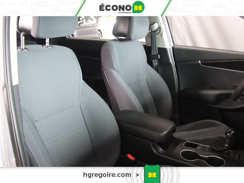 2016 Kia Sorento Silver Laval - photo #23