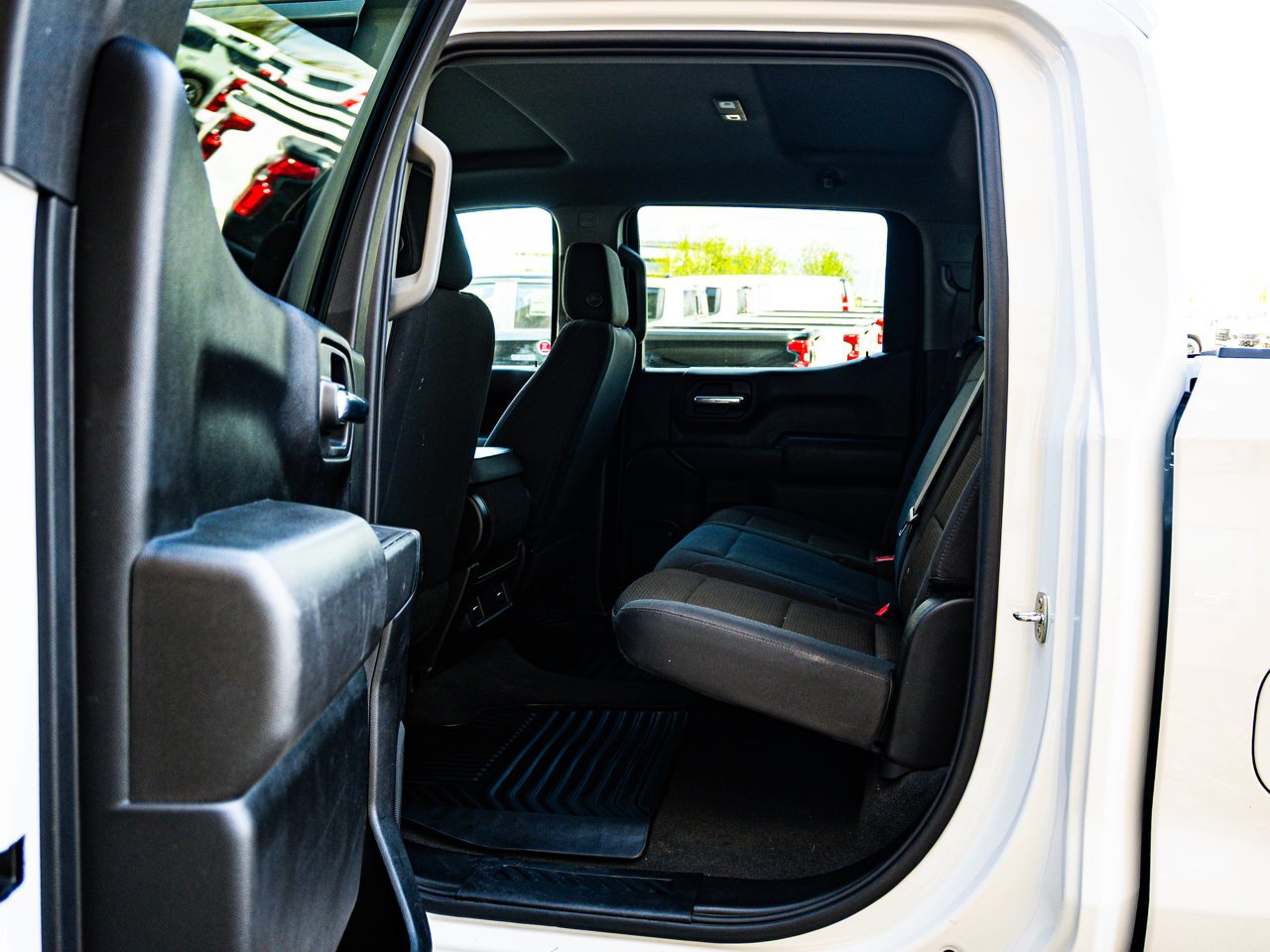 2024 GMC Sierra 1500 4WD Crew Cab 147 Pro White Sherwood Park - photo #27