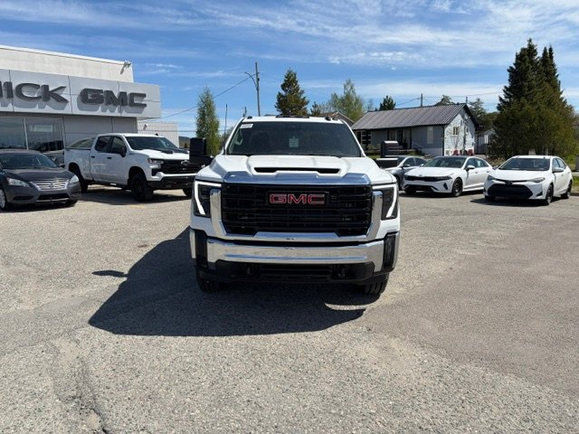 2026 GMC Sierra 2500HD K2500 HD SIERRA CREW CAB PRO L/BOX DURAMAX (1SA) Summit White Chibougamau - photo #0