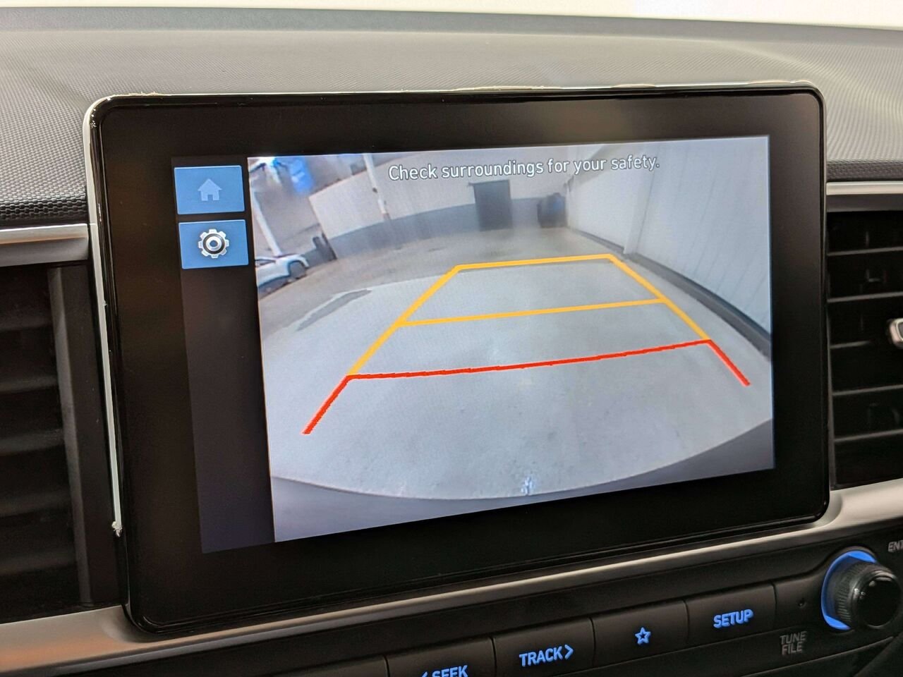 2026 Hyundai Venue Preferred IVT Black Val-David - photo #2