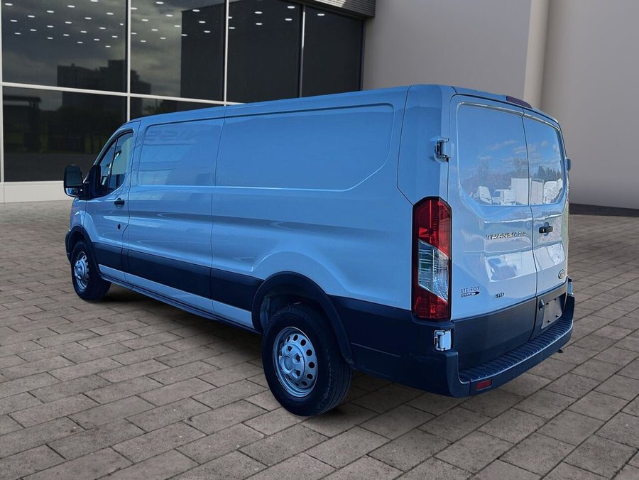 Ford Transit fourgon utilitaire AWD T-250 TI toit bas 130 po PNBV de 9 070 lb 2025