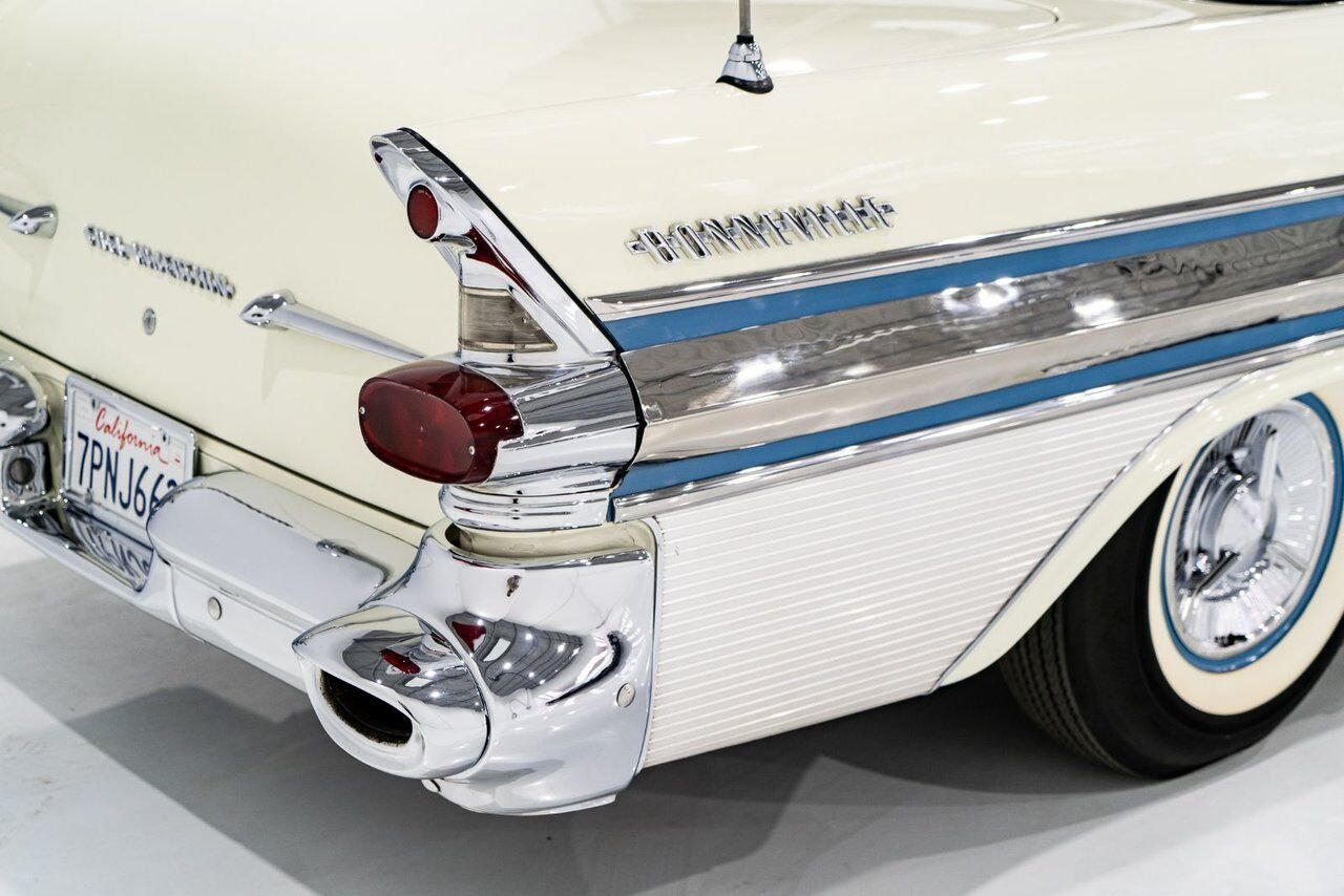 Pontiac Bonneville *PRICE IN USD* Fuel injected 347/315HP 1 of 630 produced 1957 Blanc Montréal - photo #43