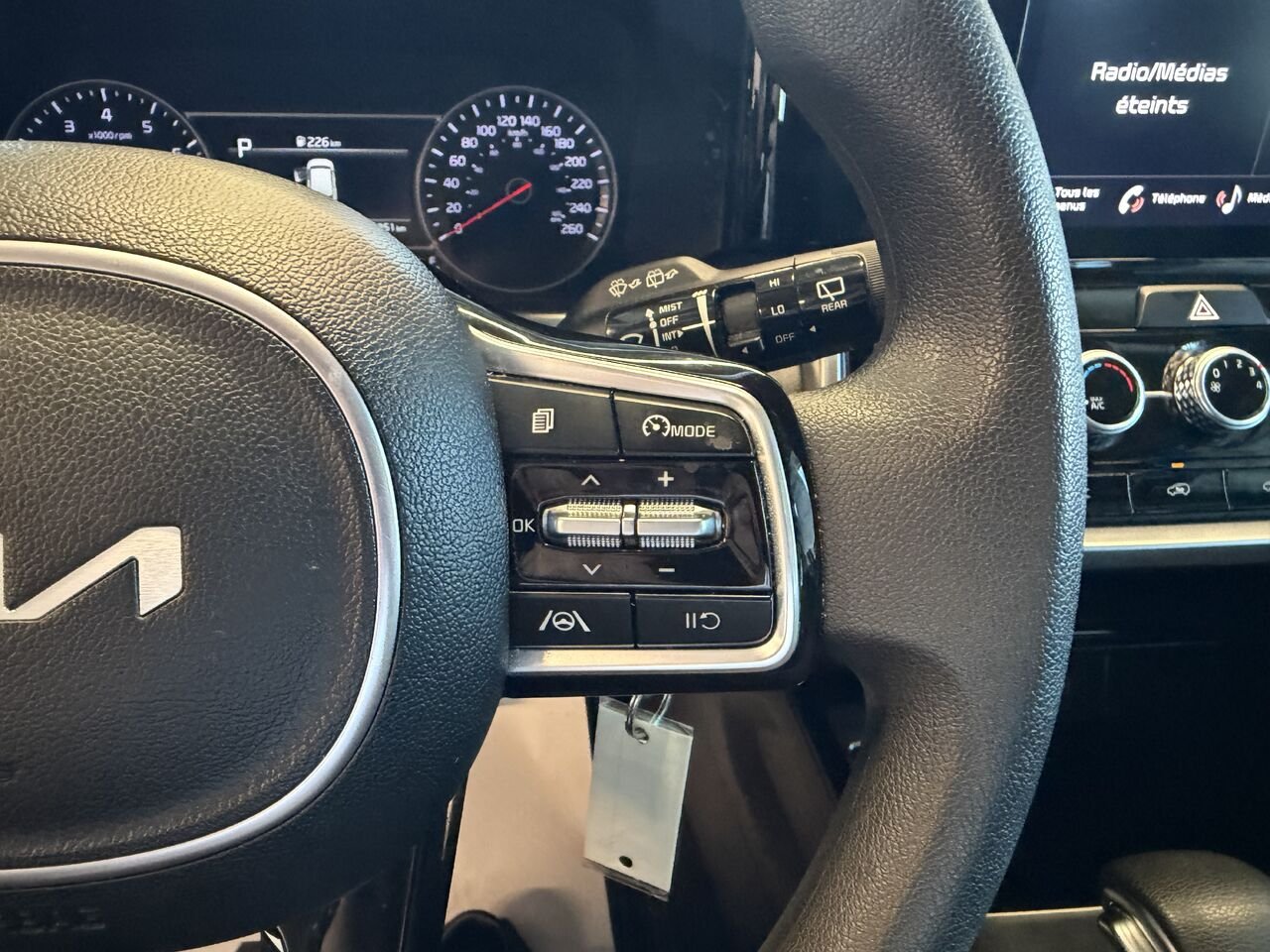 2023 Kia Sorento Grey Saint-Eustache - photo #16