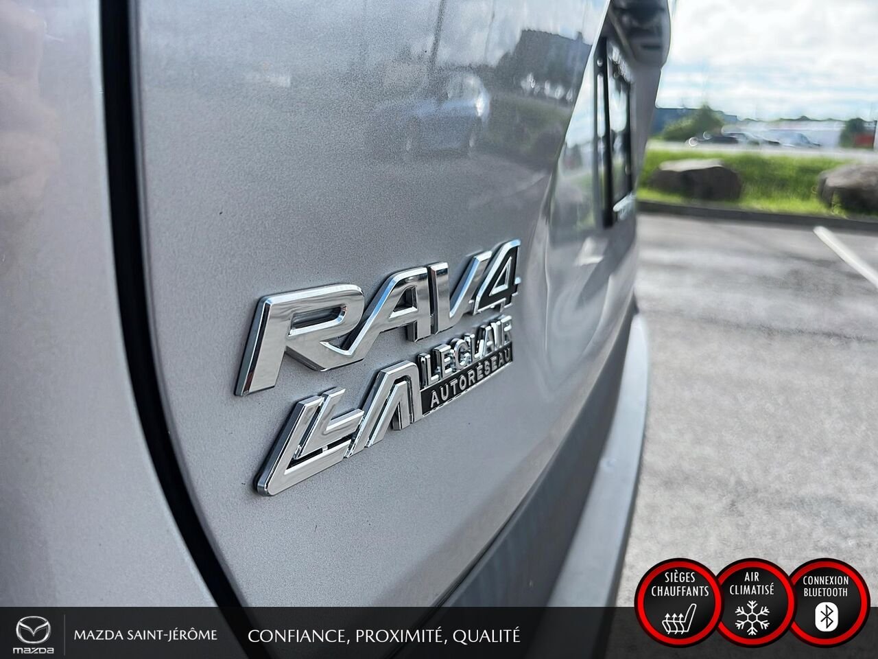 Toyota RAV4 XLE | TOIT OUVRANT | AWD | 2020 Argent Saint-Jérôme - photo #8