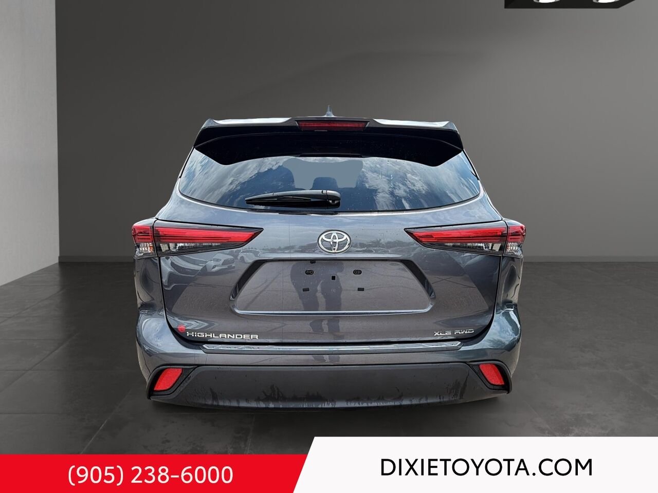 2023 Toyota Highlander XLE AWD / HEATED SEATS / MOONROOF / ALLOY WHEELS / CARPLAY AND ANDROID AUTO Magnetic Grey Metallic Mississauga - photo #4