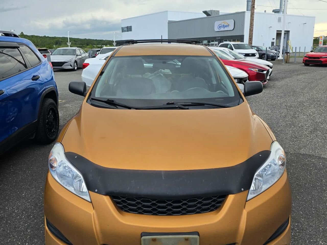 2010 Toyota Matrix Familiale manuelle 4 portes à traction Orange Lévis - photo #0