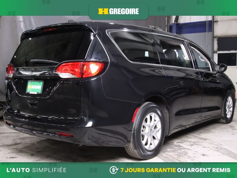 2022 Chrysler Grand Caravan Black Saint-Eustache - photo #7