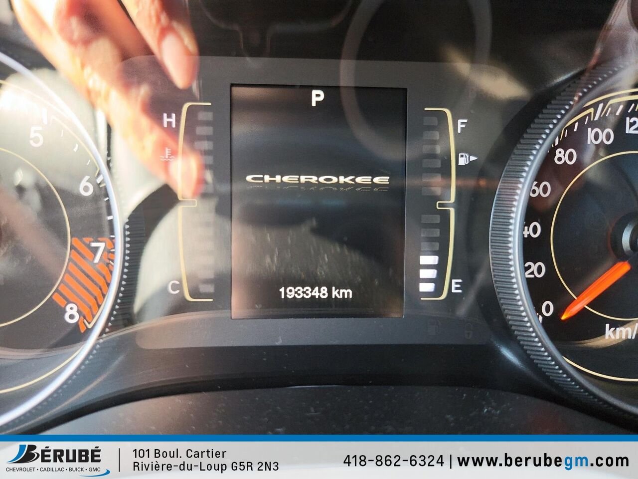 2015 Jeep CHEROKEE 4x4 North White Rivière-du-Loup - photo #9
