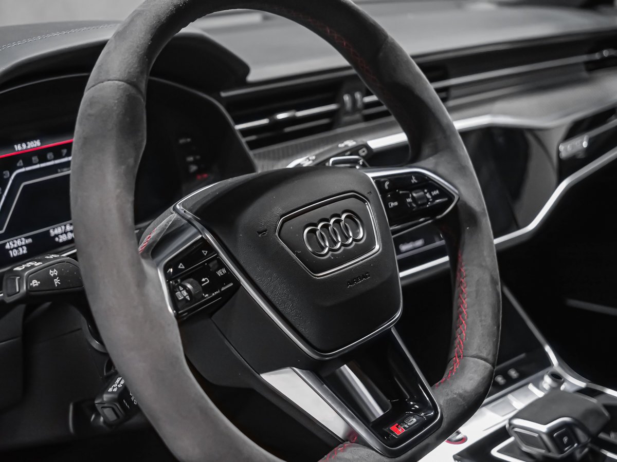 2023 Audi RS 6 Avant Black Montreal - photo #15